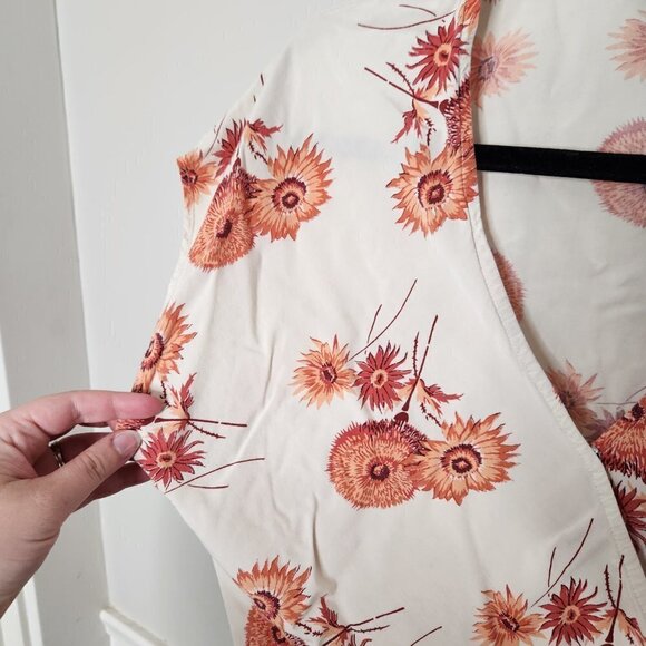 MADEWELL Sash-Tie Wrap Top in Dutch Dandelions - Picture 4 of 8